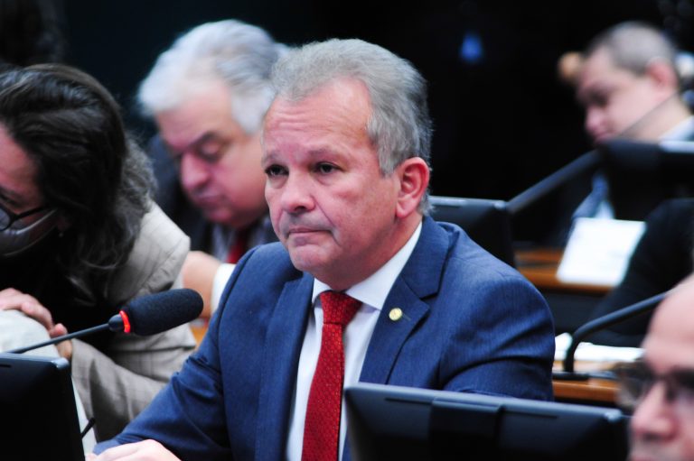 Audiência Pública - Debater o reajuste dos Servidores Públicos Federais. Dep. André Figueiredo PDT - CE