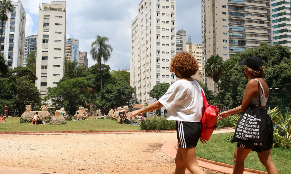 Lazer no Parque Augusta no feriado de aniversário de 468 anos da cidade de São Paulo.