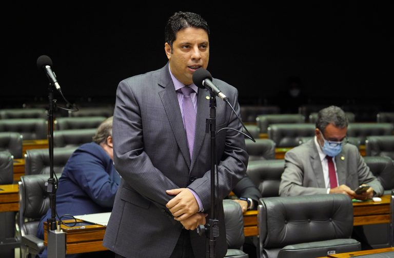 Discussão e votação de propostas. Dep. Igor Timo(PODE - MG)