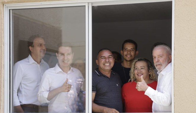Moradora recebeu apartamento no habitacional Cidade Jardim I, módulo IV.
